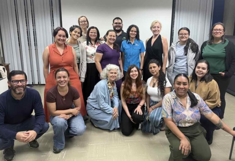 Algunos participantes del encuentro sobre etnografía educativa en la Universidad de Costa Rica.